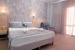 Трёхместный номер люкс с кухней и балконом, Кабардинка
