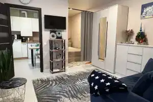 Уютная квартира с отдельным входом, Калининград