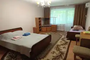 Просторная двухкомнатная квартира, Ейск