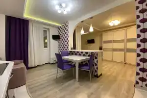 Уютная квартира с евроремонтом в центре города