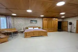 Комфортная просторная студия в тихом центре рядом с парком