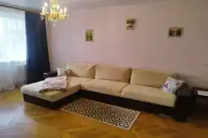 Двухкомнатная квартира в центре