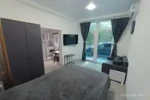 Квартира на южном берегу Крыма, Ялта