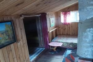 Четырёхместный номер Мансарда, Нарочь