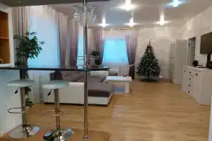 Просторный дом с баней для вашего отдыха рядом с Минском