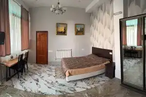 Уютная квартира с шикарным видом на море и своей террасой, Сочи
