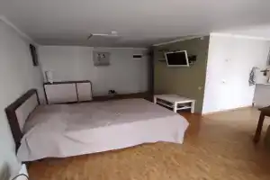 Студия, Сухум