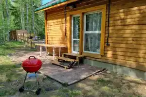 У Красного озера