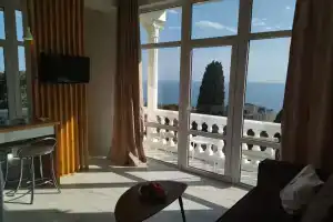 Студия, Симеиз