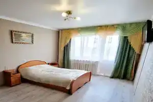 Большая уютная квартира с удобным расположением, Гусев