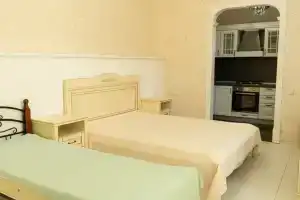 Люкс, Нижнее Учдере