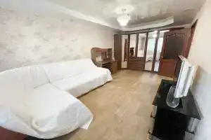 Однокомнатная квартира недалеко от центра, Уссурийск