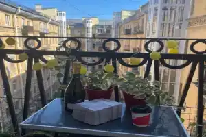 Петербургская квартира с балконом, Санкт-Петербург