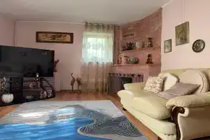 Квартира в центре отдельном кондоминимуме