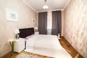 2-комнатная квартира в центре