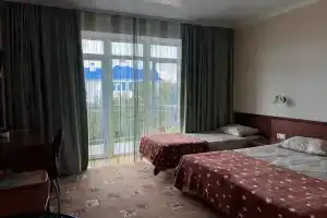 Трёхместный номер стандарт, Витязево