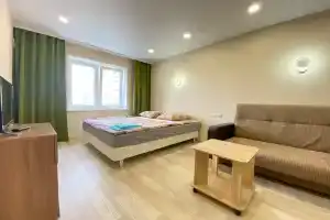 Евродвушка с футбольной атмосферой