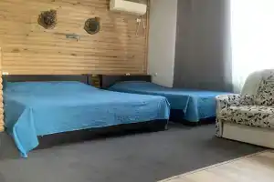 Комната, Судак