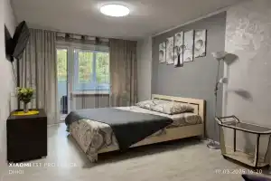 Уютная квартира с видом на лесопарк, в 4,5 км от центра