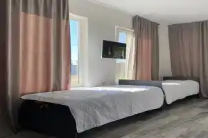 Гостевой четырехместный домик в Орловке