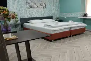 Апартаменты на М4 3х., Глубокий