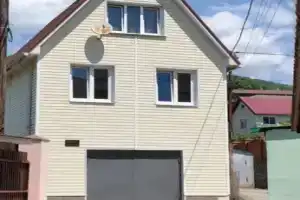 Уютный дом в курортном поселке Агой