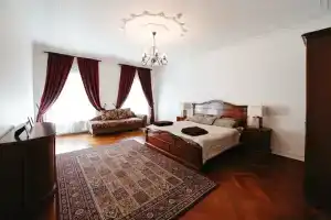 5-комнатные апартаменты Nevsky 6 у Дворцовой площади, Санкт-Петербург