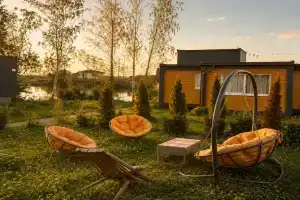Уютный коттедж с панорамными окнами на берегу озера, Петергоф