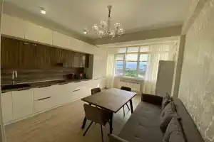 Уютная квартира с видом на горы