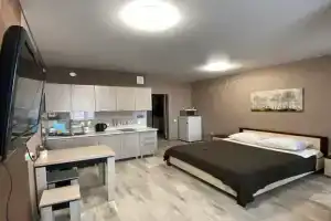 Уютная студия на Тихонова