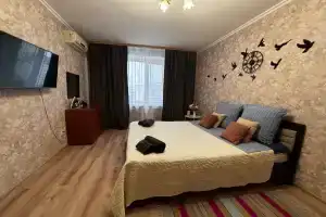 Уютный апартамент на площади Победы в центре города