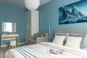 Дизайнерская квартира Облако с качелью на балконе и с видом на сосны, Зеленогорск