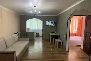 Квартиры посуточно на Агрба 7/2