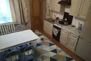 Уютный домик около Деревянного зодчества, Суздаль