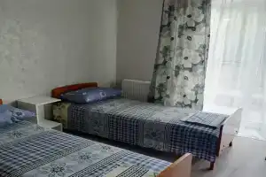 Полу Люкс комната в аренду Двухместная