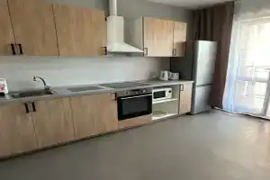 Просторная двухкомнатная квартира на набережной реки Амур, Хабаровск