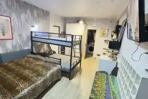 Уютная квартира, Агой