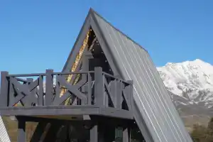 Уютный, новый дом с видом на Куртатинское ущелье