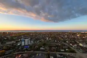 Квартира с панорамным видом на город и озеро на 20-ом этаже, Петрозаводск