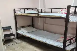 Многоместный смешанный номер общий мужской на 6 человек, Москва