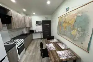 В самом центре исторической части города у моря, Янтарный