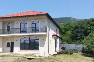 Дом с садом для большой компании, Геленджик