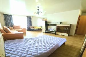 Студия в центре города, у площади Ленина, городских прудов