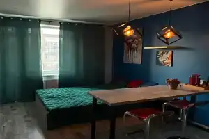 Апартаменты Blue Sky с дизайнерскими ремонтом и выдержанным стилем, Калининград