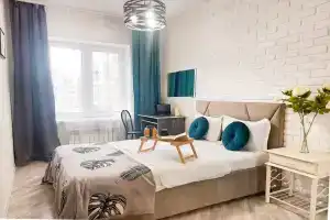 Индиго в самом центре