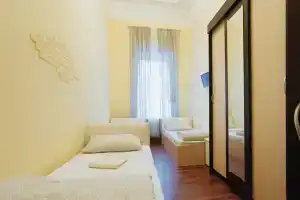 Трёхместный апартаменты у Кремля, Москва