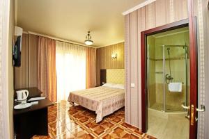 Двухместный номер с 1 кроватью с балконом, Кабардинка