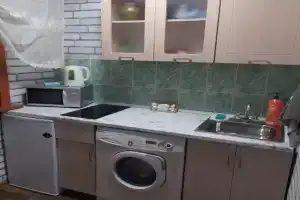 Первый этаж, без балкона, Братск