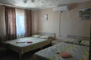 Четырёхместный уютный номер для отдыха, Дубовка