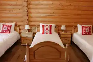 Трехместный номер с тремя отдельными кроватями